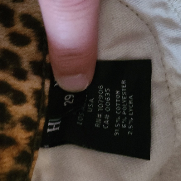 Hudson women's size 29 leopard print skinny jeans - Picture 3 of 5
